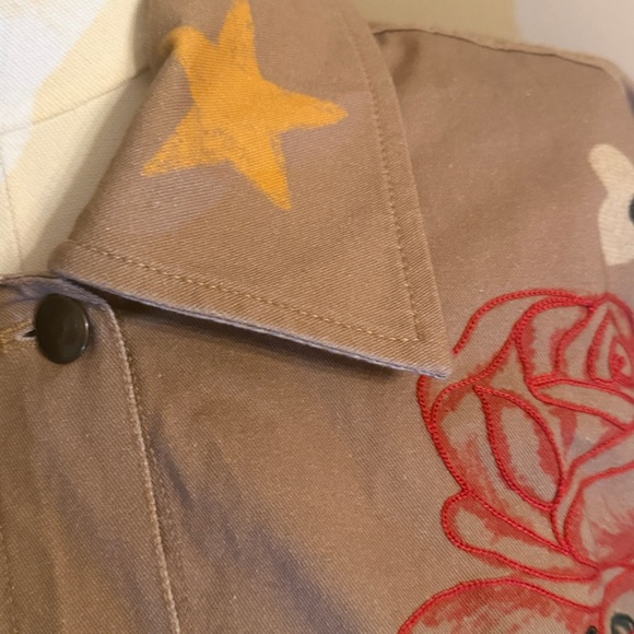 Free People S Charm Me Chore Jacket Tan Denim Embroidered Doodles Birds - Picture 8 of 12